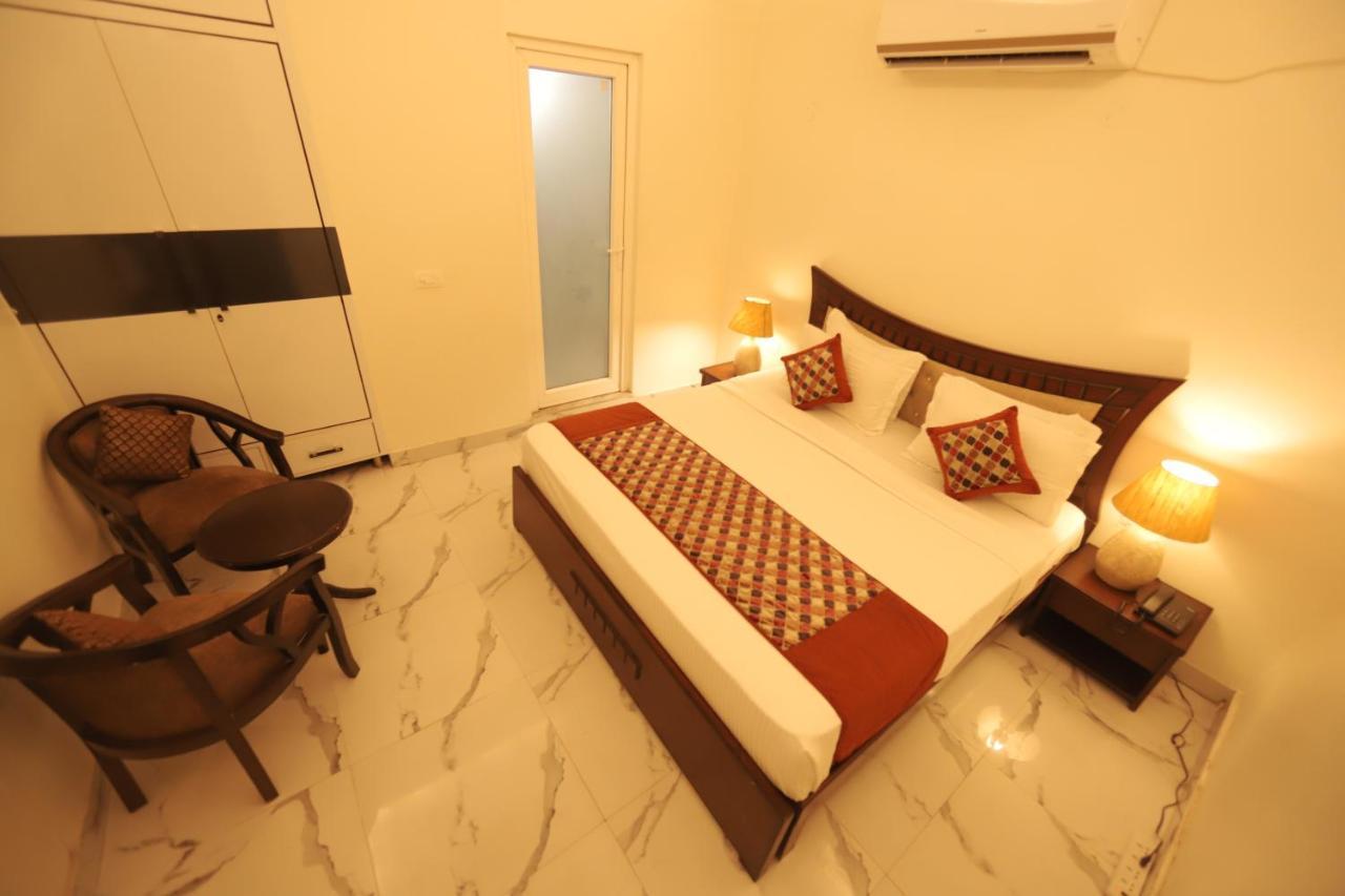 Mandakini Villa Nuova Delhi Esterno foto