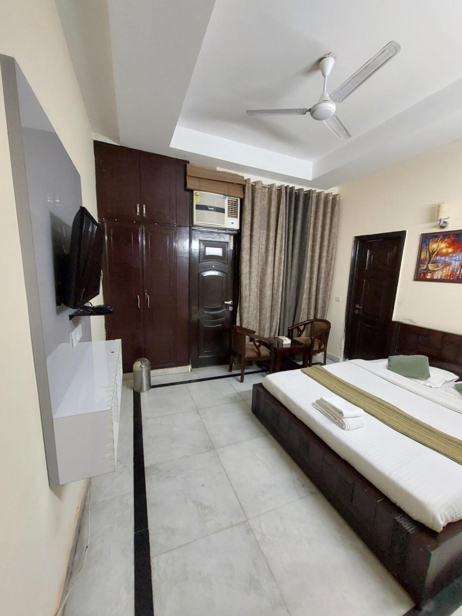 Mandakini Villa Nuova Delhi Esterno foto